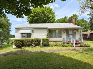 1398 S Center Street Ext, Grove City, PA 16127