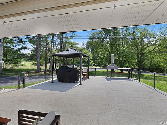 3rd image of 35 Kroeger Road