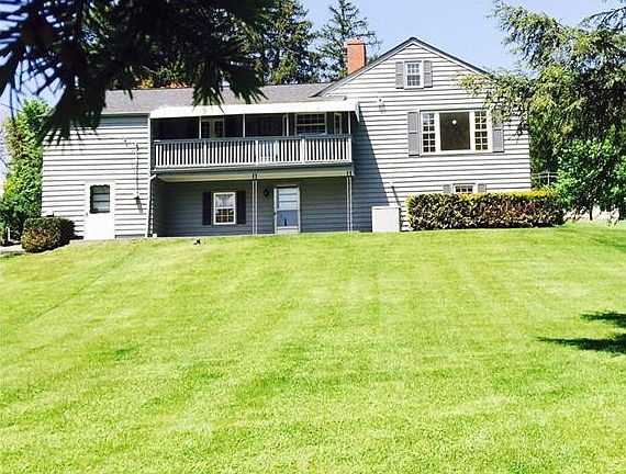 3rd image of 703 Harvey Ave