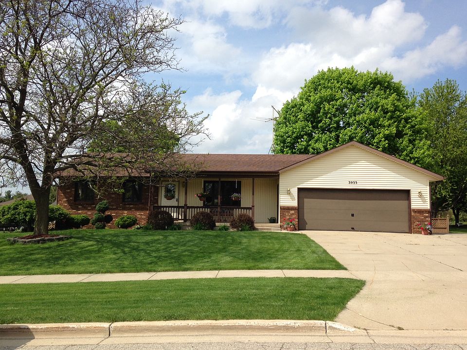 1st image of 3933 New Holland Ct