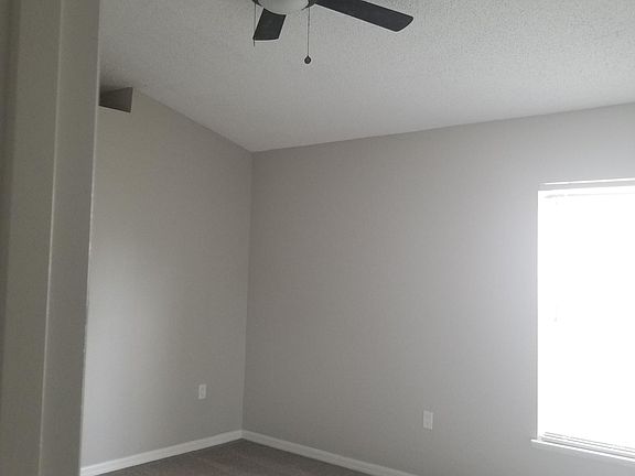 3rd image of 4714 Fiske Cir