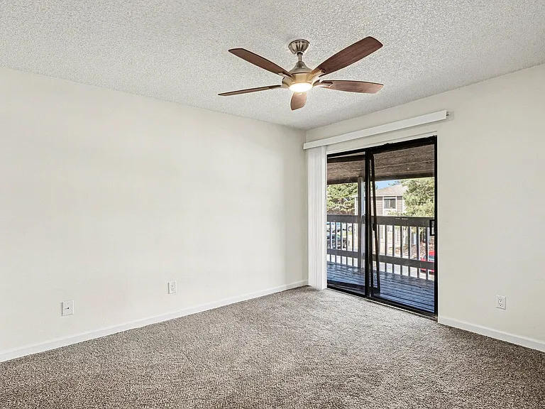 18004 E Ohio Ave #202 — Photo 10
