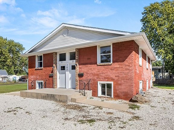 2nd image of 702 4th Ave