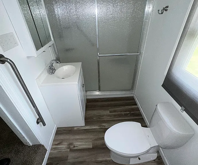 2nd bathroom