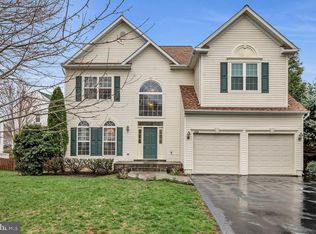 1525 Barksdale Dr NE, Leesburg, VA 20176