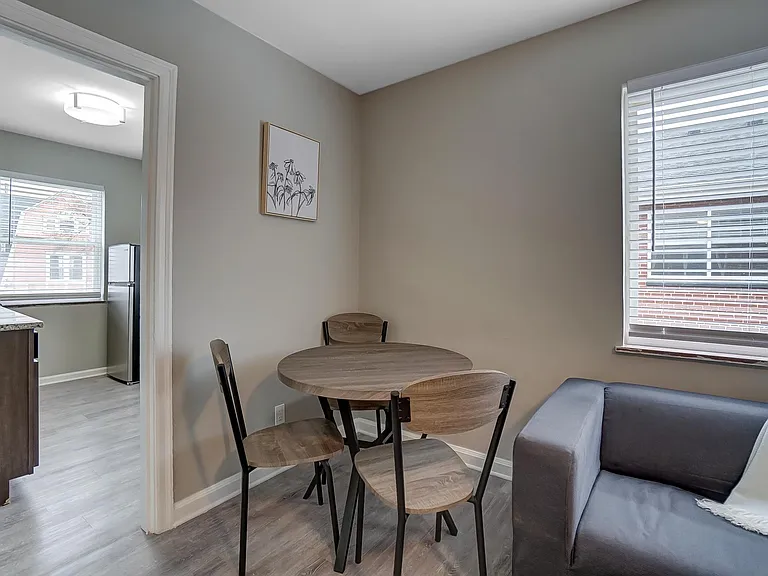 330 Helen St #4 — Photo 7
