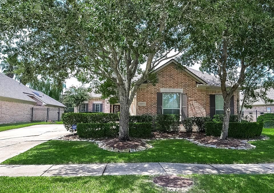 1st image of 1807 Shadow Lake Dr
