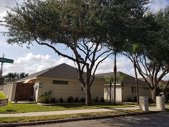 3rd image of 701 Sandpiper Ave