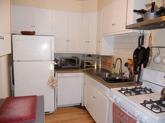 5th image of 3205 Hennepin Ave APT 2
