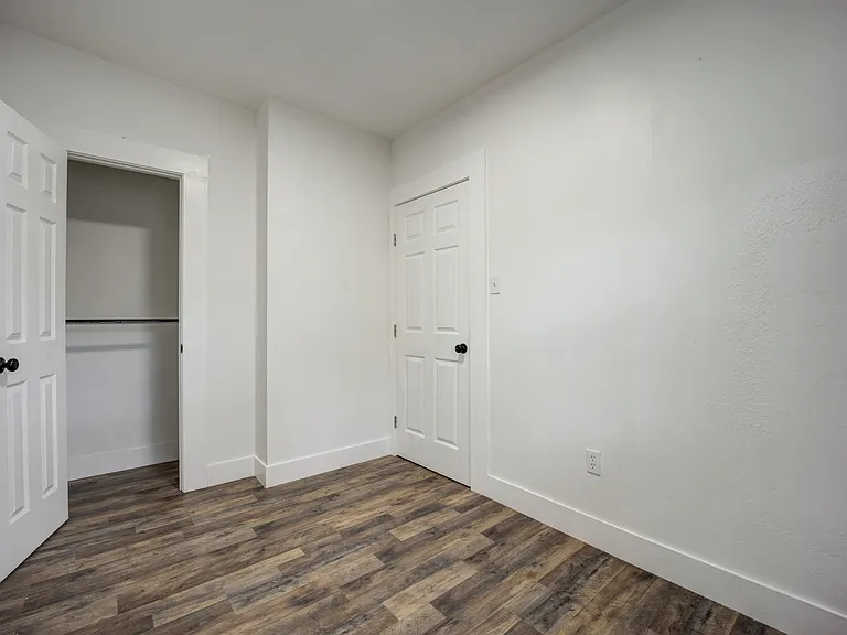 1516 S P St — Photo 11