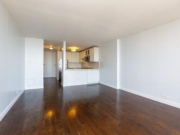 4th image of 1660 N Lasalle St #2103