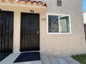 1735 W 84th Pl