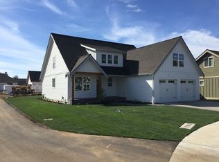 2058 Woodsman Dr, Lynden, WA 98264