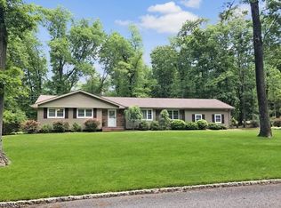 13 Old Forge Dr, Warren, NJ 07059