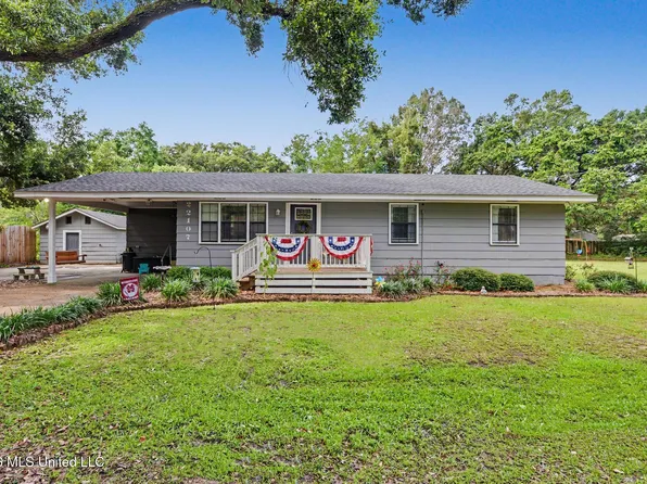 22107 Spence St, Pass Christian, MS 39571