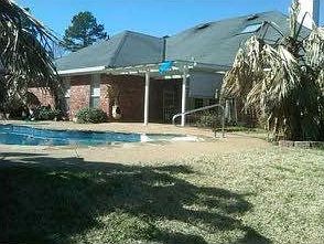 2nd image of 2701 Long Branch Dr