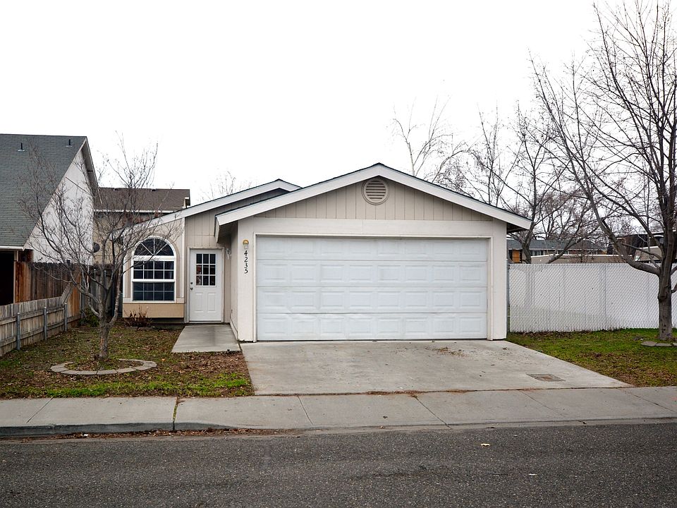 1st image of 4235 W John Day Pl