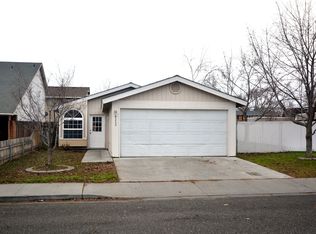 4235 W John Day Pl, Kennewick, WA
