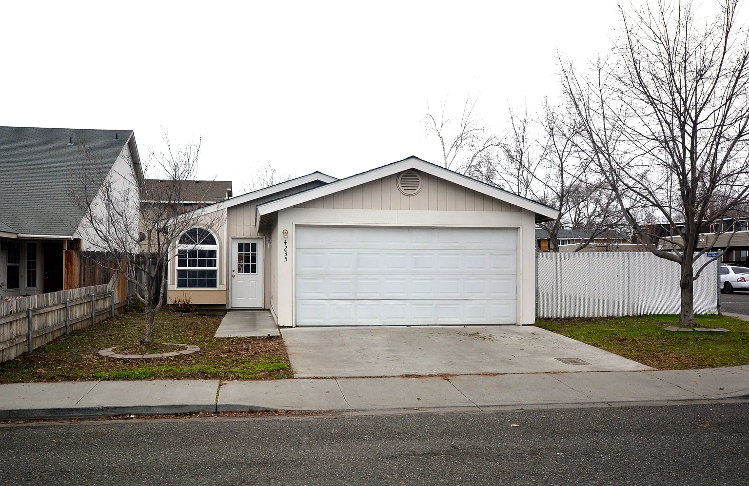 4235 W John Day Pl photo 1