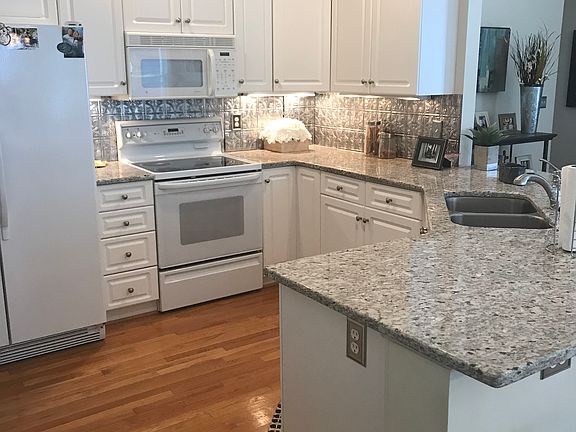 New granite countertop