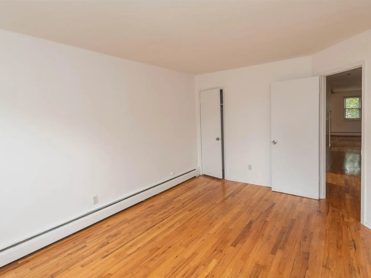 3 bed, 2740 sqft, $3,500 — Photo 4
