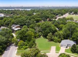 9711 Bluff Dale Dr, Dallas, TX 75218