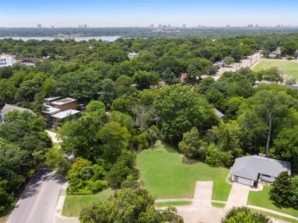 9711 Bluff Dale Dr, Dallas, TX 75218