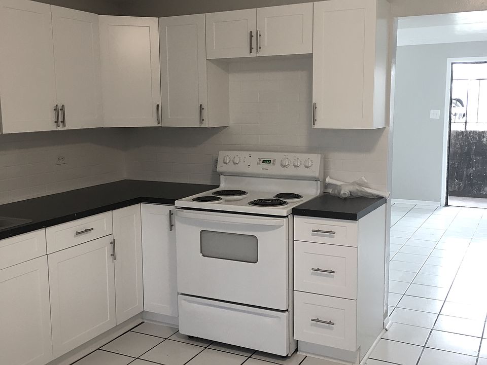 contemporary kitchen