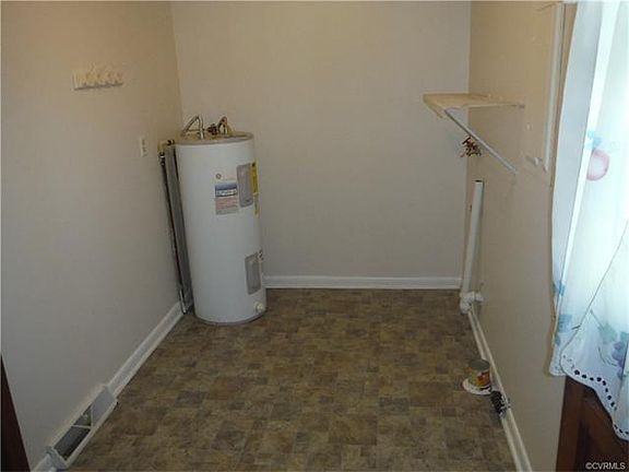 5th image of 16104 Edgewood Dr