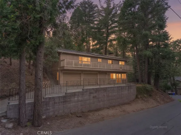 1050 Jungfrau Dr, Crestline, CA 92325