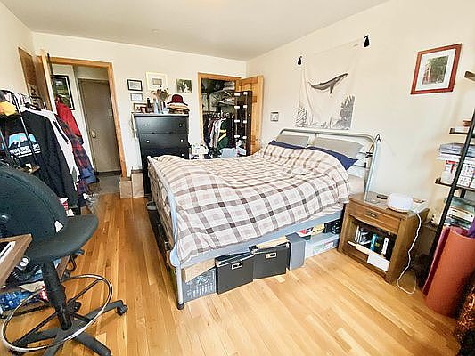 5th image of 30-45 32nd St #4