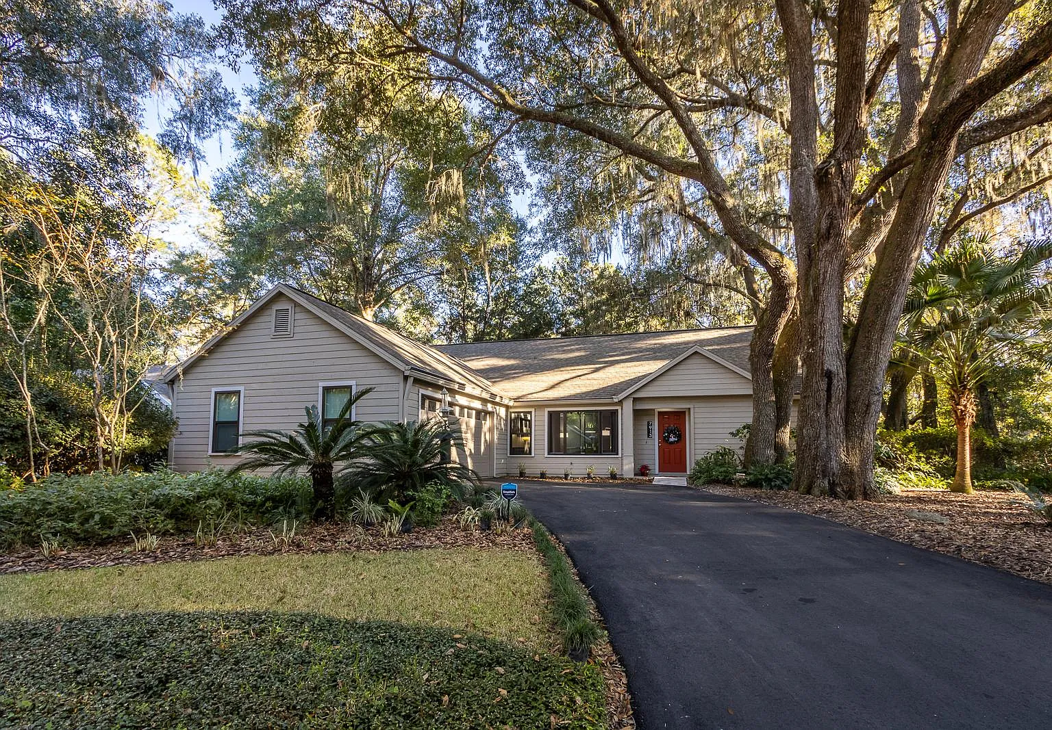 4 bed, 1756 sqft, $2,795 — Photo 1