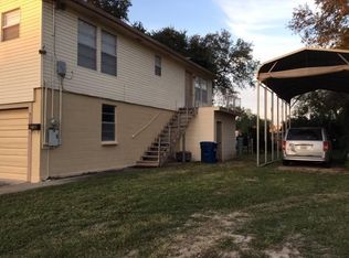 511 E Mesquite St, Mathis, TX 78368