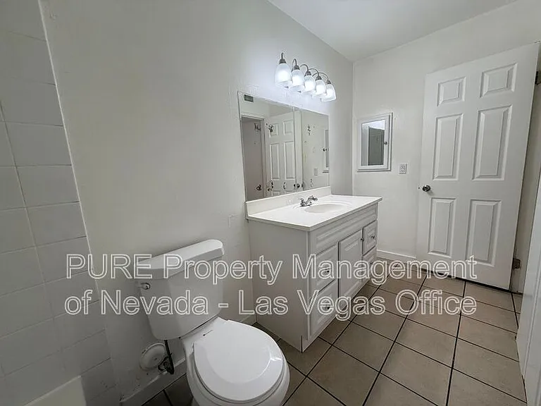 1405 Vegas Valley Dr #193-bldg 20 — Photo 25
