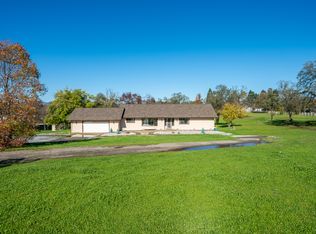 19424 Posey Ln, Redding, CA 96003