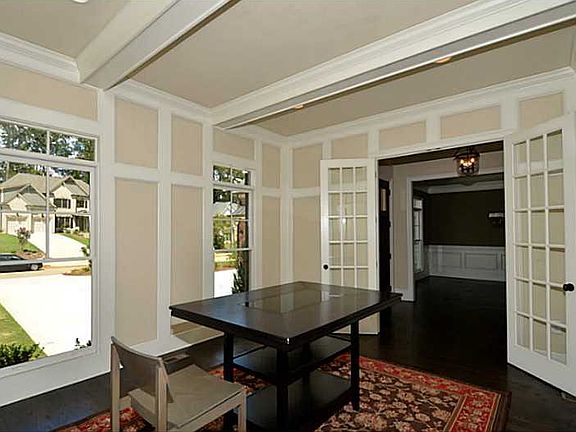 3rd image of 1049 Mabry Oaks Dr