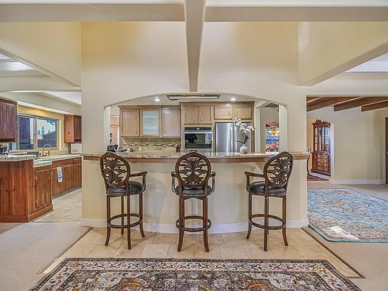 Dining/Kitchen