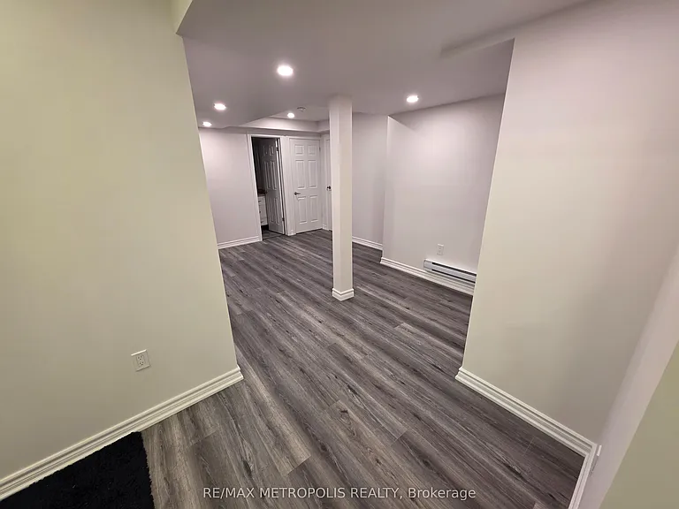 301 Seaview Hts #BASEMENT — Photo 2