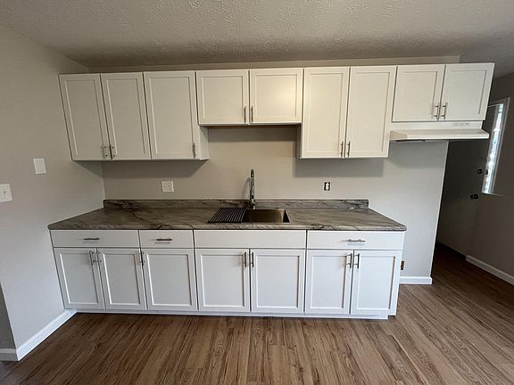 4th image of 6713 Creekside Dr APT A