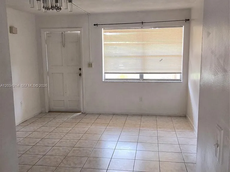 1826 Cleveland St #2 — Photo 4
