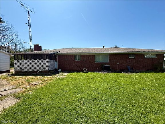 5th image of 4667 Arvilla Rd