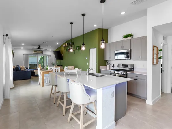 6309 NW Leafmore Lane, Port St Lucie, FL 34987