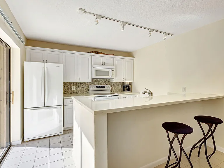 2332 23rd Ct #57D — Photo 13