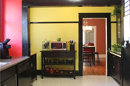 3rd image of 311 Robinson Pl