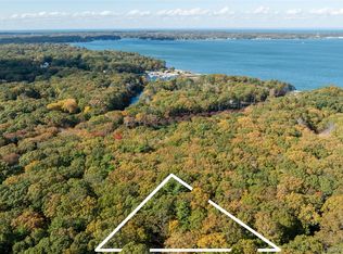 11195 N Bayview Rd, Southold, NY 11971