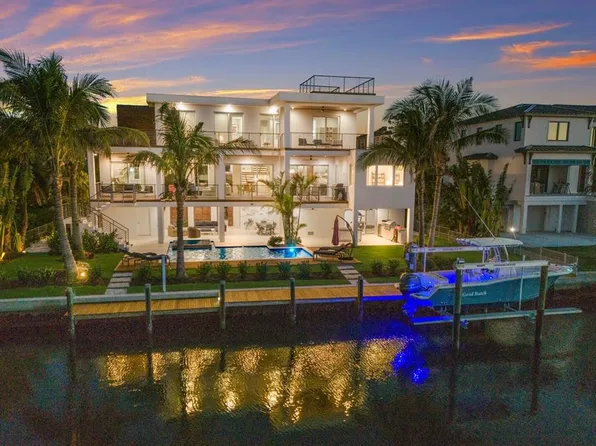 581 Kingfisher Ln, Longboat Key, FL 34228