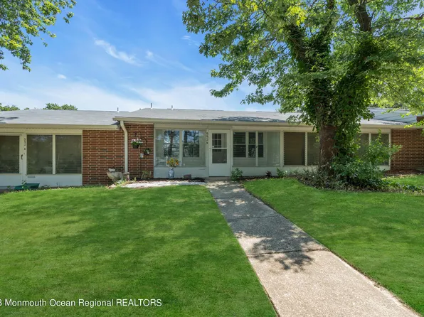 552 Sheffield Court #B, Lakewood, NJ 08701