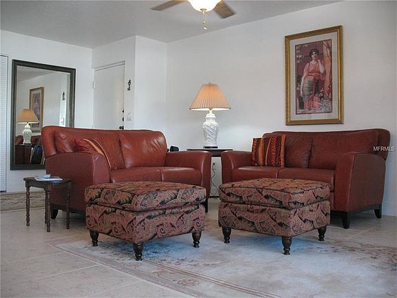5th image of 661 Poinsettia Ave APT 303