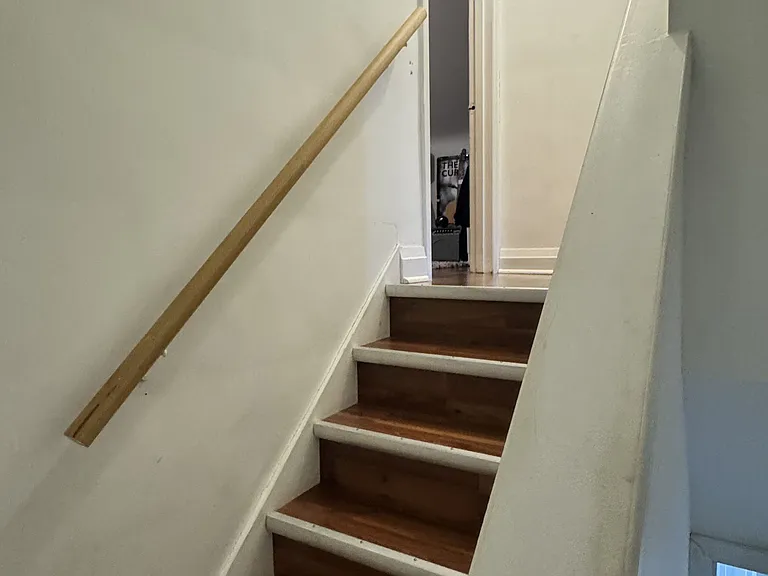 166 Erindale Ave #MAIN — Photo 5
