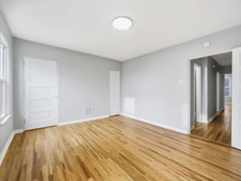 312 Midland Ave — Photo 17